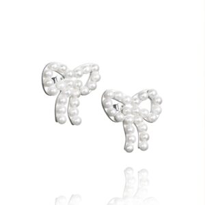 Mini Pearls Bow Ear.